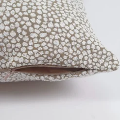 Funda de cojín texturado 801 topo crudo